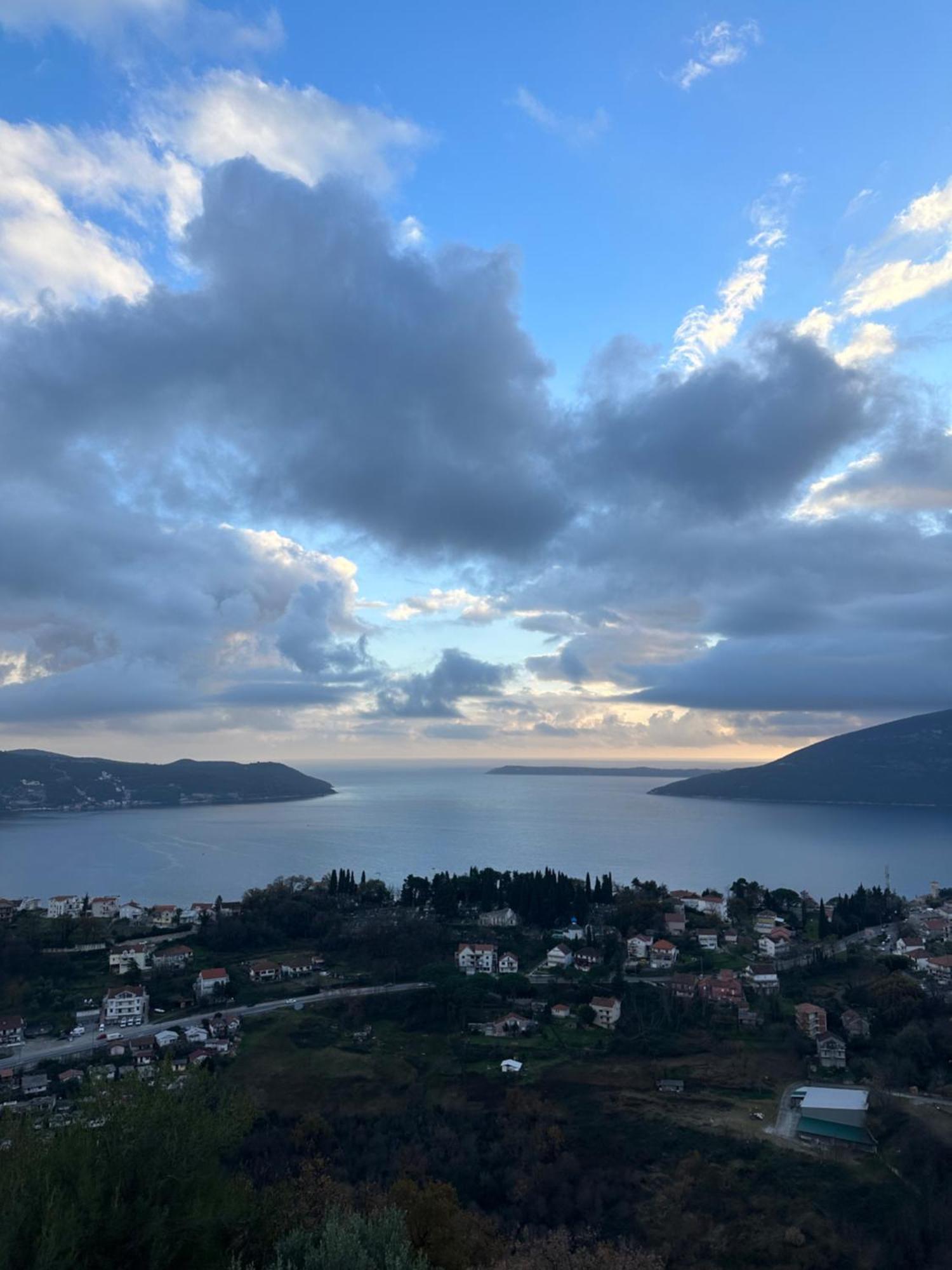 Magnificent Views Apartment Herceg Novi Exteriör bild